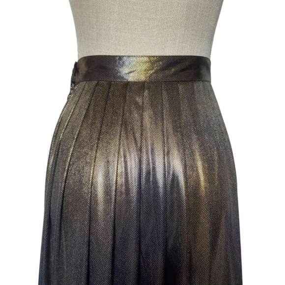 Diversity Petite Gold Metalik Pleated Midi Skirt, 6P size - Picture 6 of 13